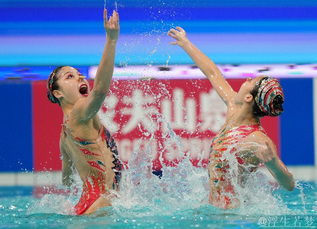 花游世界杯总决赛中国组合勇夺女子双人技术自选桂冠 花游世界杯总决赛中国组合勇夺女子双人技术自选桂冠